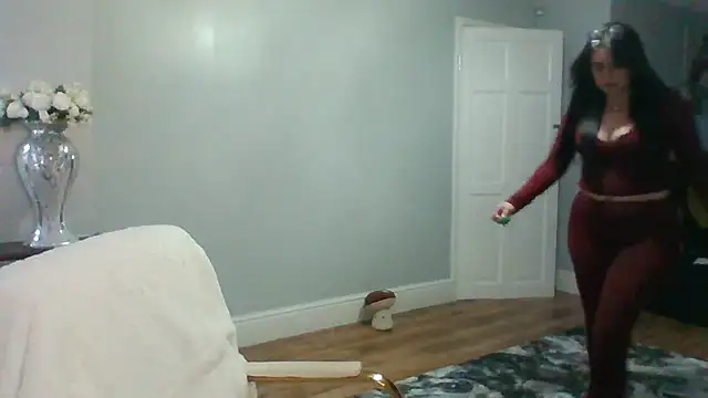 HousewifeAnna webcam show