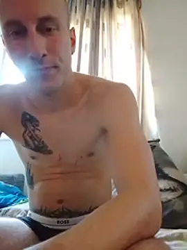 elias_mondeo webcam show