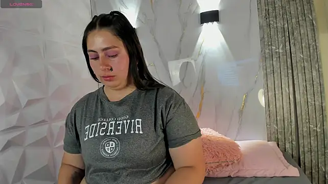 Letty_rossi Pertunjukan Webcam