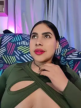 Axl_Lin Show in webcam