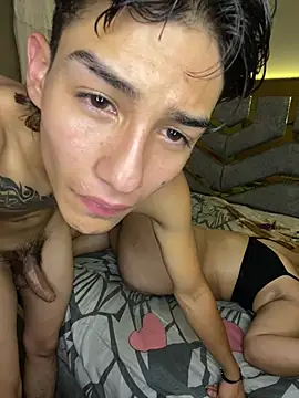 AndrewV07 Webcamshow