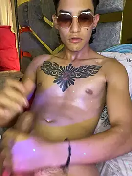 Webkamerová show AndrewV07