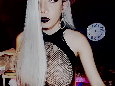 MistressPaola Show Webcam