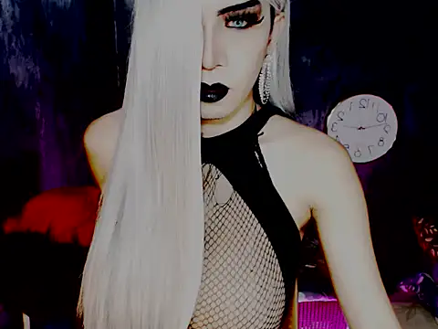 MistressPaola Show Webcam