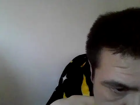 RoBPuTt Show in webcam
