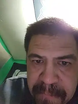 RoBPuTt webkamerás műsora