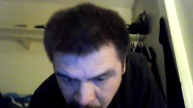 RoBPuTt Show in webcam