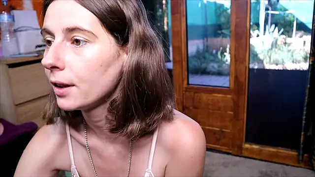 LittleMe97's Live XXX Chat