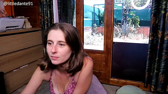 LittleMe97 Live XXX Chat