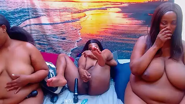 Show webcam de JUICYASSxx28