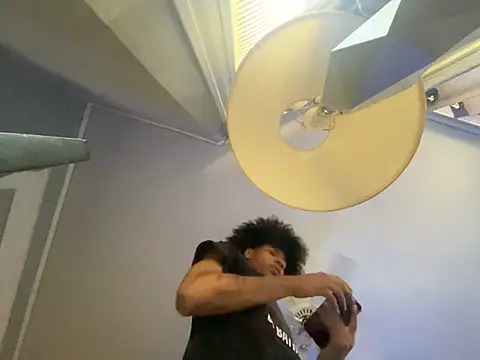 mandingoomann5's Webcam Show