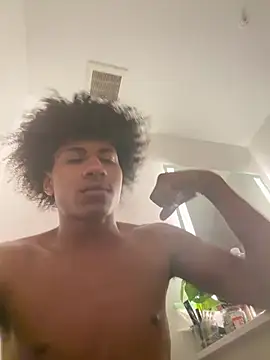 mandingoomann5's Webcam Show
