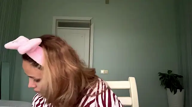 SayraPie's Webcam Show