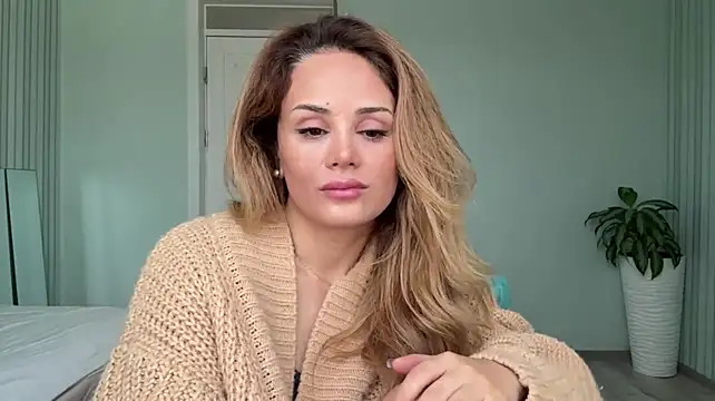 SayraPie Webcamshow