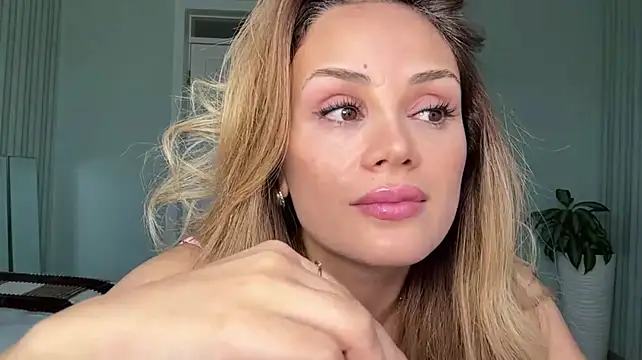 SayraPie – Live XXX-chat