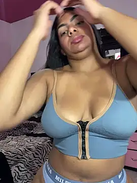 Show modela Zafiro_fun na web-kameri