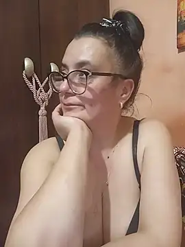 Show modela 220779 na web-kameri