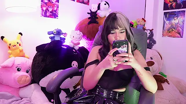 Pokazy przed kamerką – Mia_blossom7