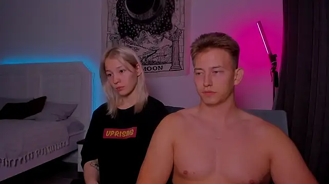 youfindus: вебкам-шоу