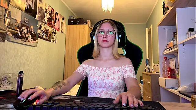Webkamerová show SoniaKotts