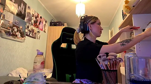 SoniaKotts' Webcam Show
