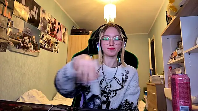 Show modela SoniaKotts na web-kameri