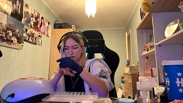 SoniaKotts' Webcam Show