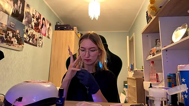 SoniaKotts Pertunjukan Webcam