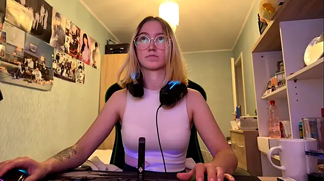 Show modela SoniaKotts na web-kameri
