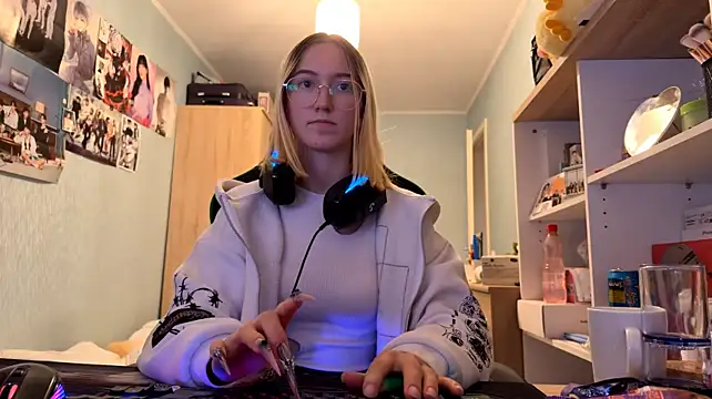 SoniaKotts' Webcam Show