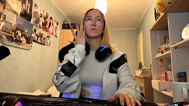 Webkamerová show SoniaKotts