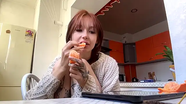 Živý XXX chat ShandraChartrand