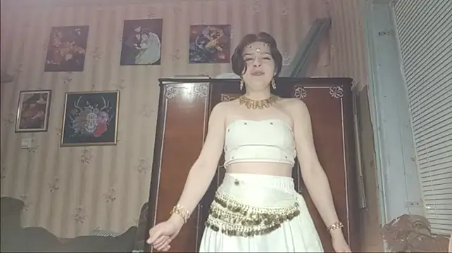 Chat XXX en directo de LeonardaElchert