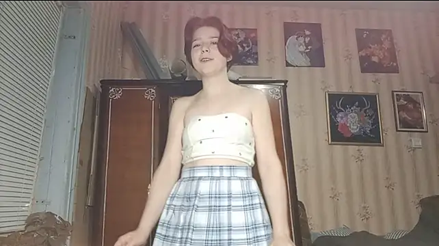 LeonardaElchert Adlı Modelin Canlı XXX Sohbeti