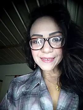 CrissDessire's Webcam Show
