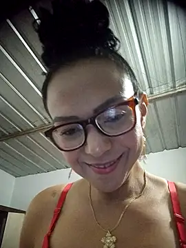 CrissDessire's Live XXX Chat