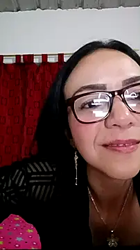 Show modela CrissDessire na web-kameri