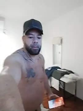 LatinoSensual45 Webcamshow