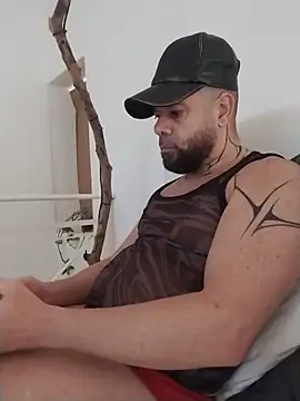 LatinoSensual45's Webcam Show