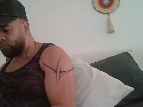 Show de LatinoSensual45 na webcam