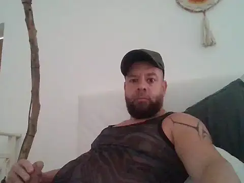 Show modela LatinoSensual45 na web-kameri