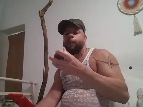 LatinoSensual45's Webcam Show