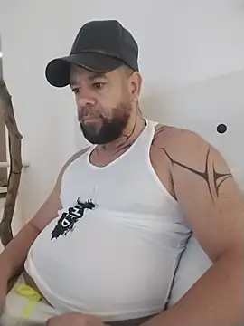 LatinoSensual45 – webcam-show