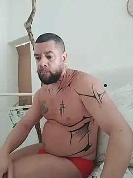 LatinoSensual45's Webcam Show