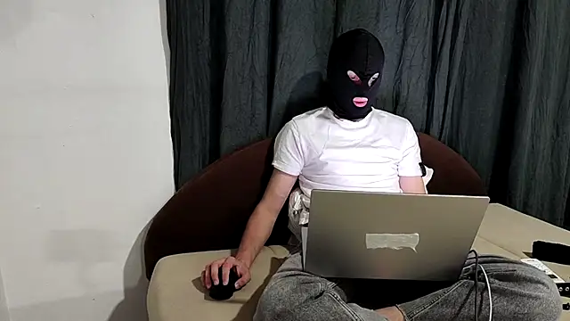 DeletedMemby Webcamshow