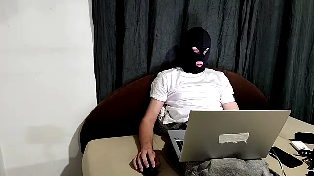 Show de DeletedMemby na webcam