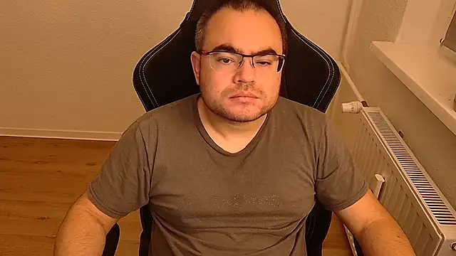 Latexboy893's Webcam Show