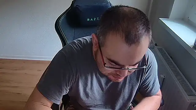 Latexboy893's Webcam Show