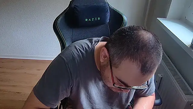 Latexboy893 Show Webcam