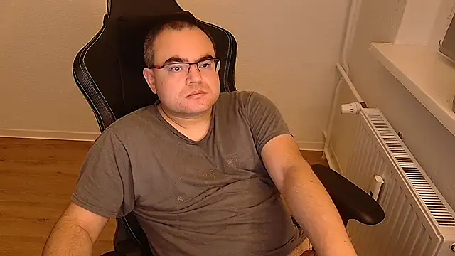 Latexboy893 Webcam show